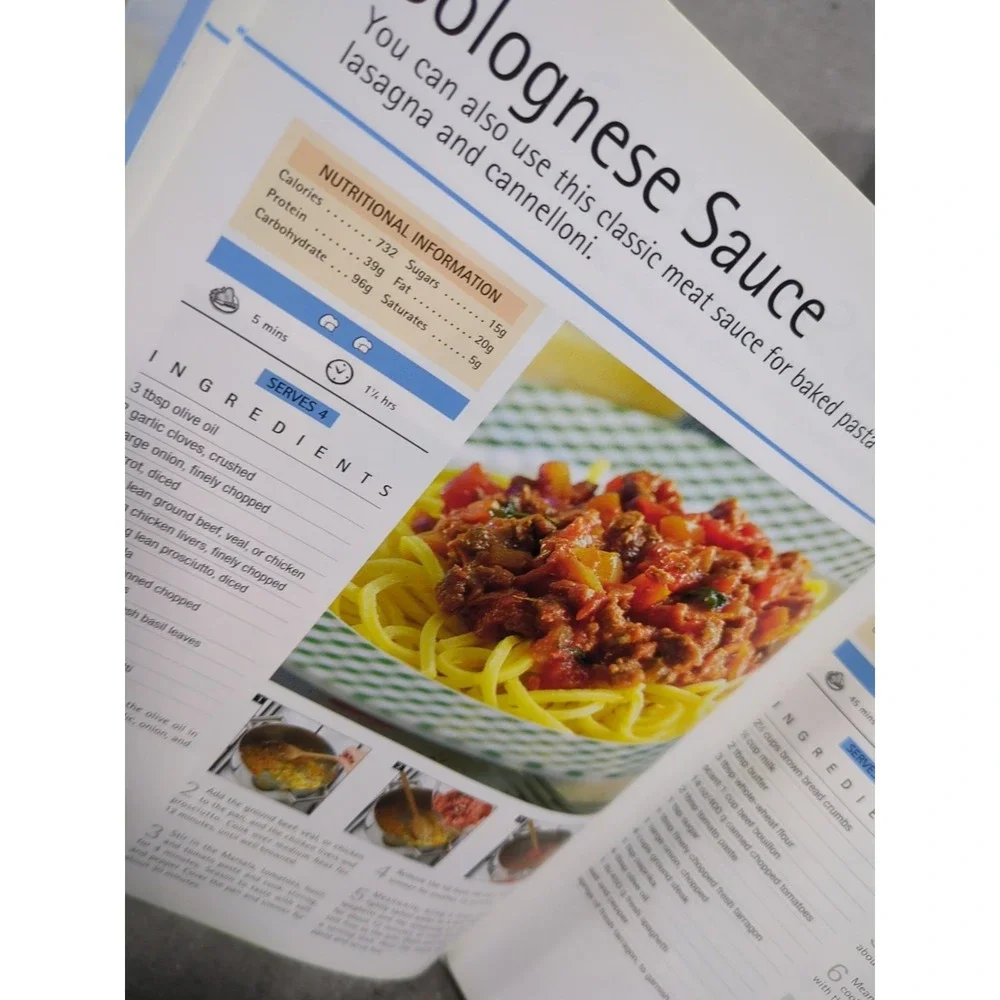 2003 Practical Pasta Sauces VTG Cookbook Published‎ by P3, Parragon, UK 32 pages